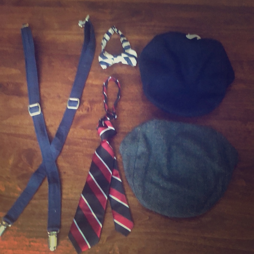 Boys bundle,Hats, suspenders bow tie & tie. 2-4yrs